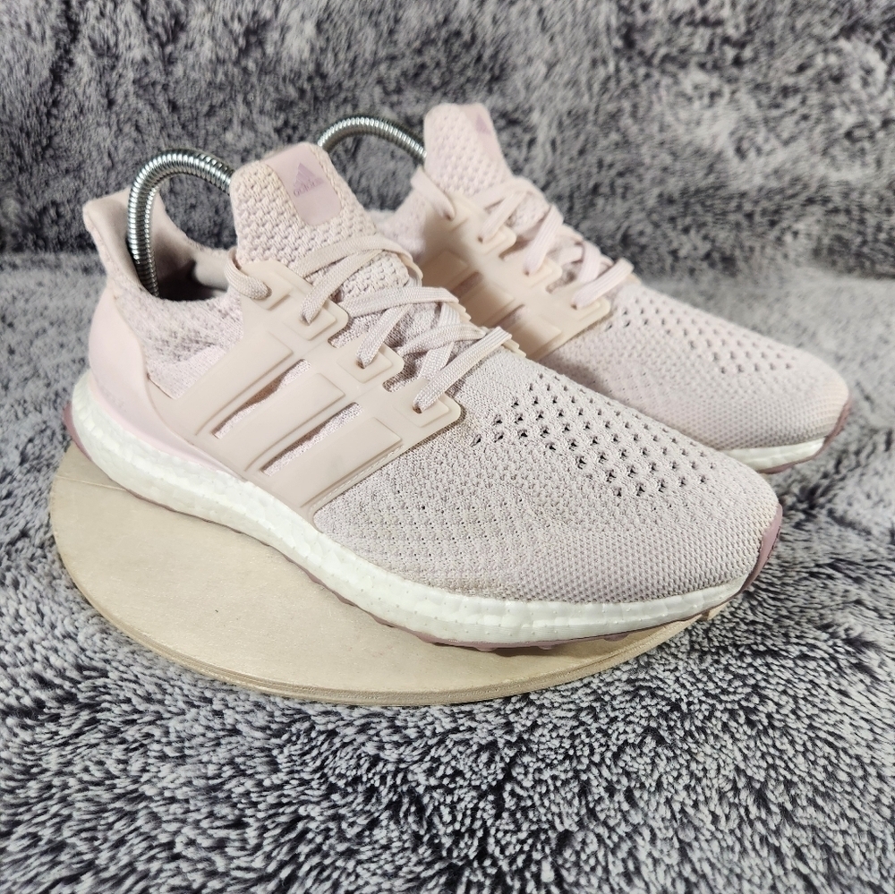 Adidas Ultraboost 5.0 DNA Pink Athletic Running Shoes Women’s Size 8.5